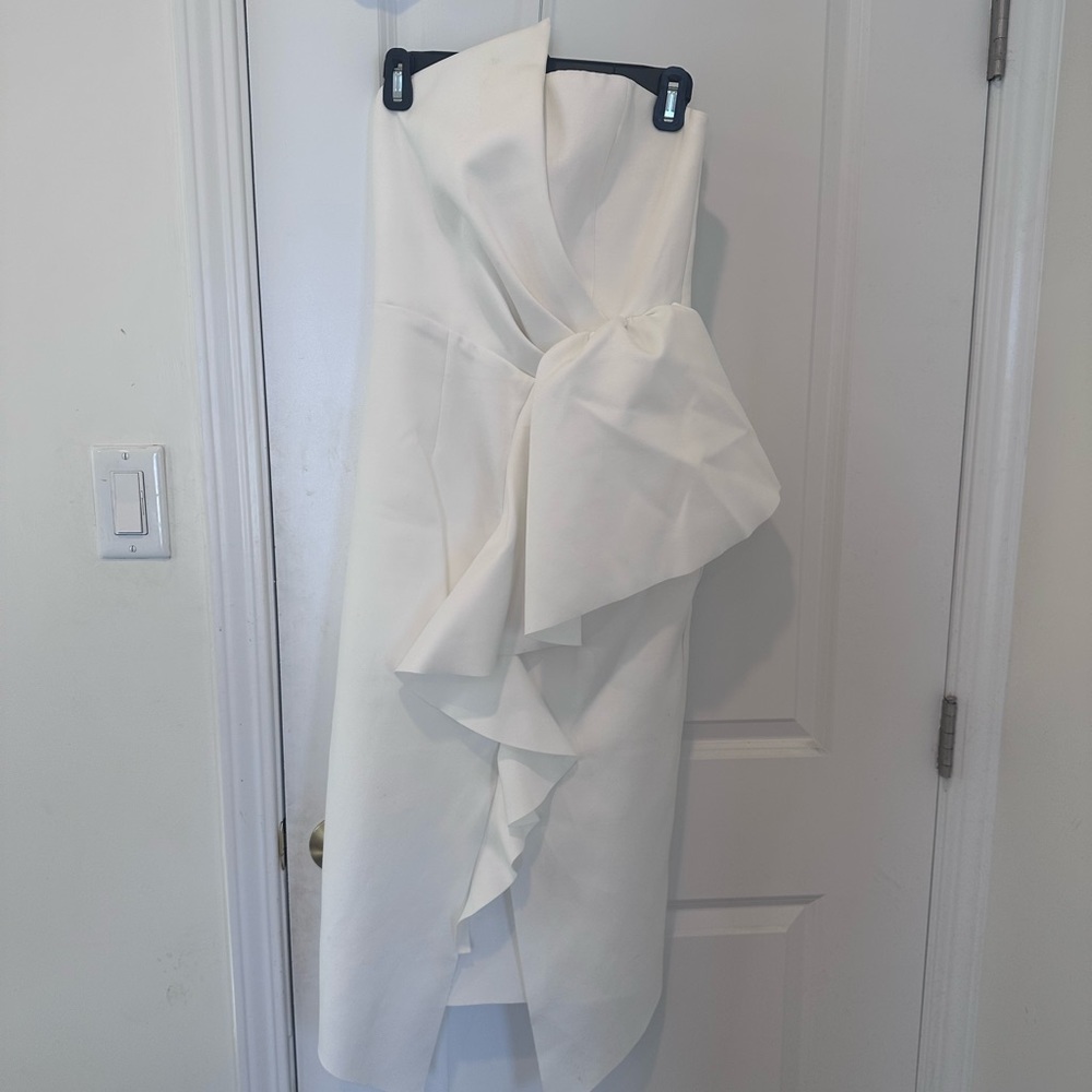 Elliatt (Revolve) White Formal Dress
